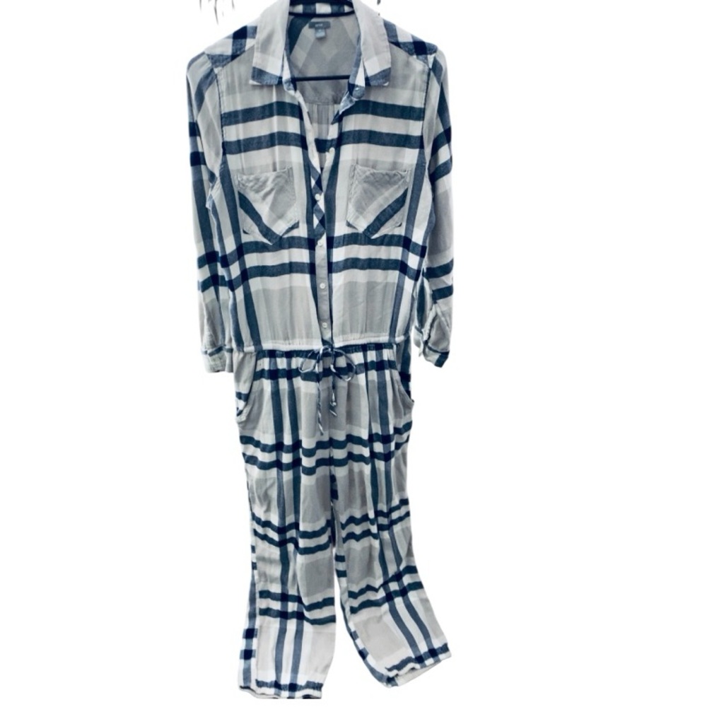Button-Front Plaid Jumpsuit in Gray and Navy Size L